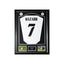 Deluxe ingelijst Real Madrid nummer 7 voetbalshirt gesigneerd door Eden Hazard met actiefoto’s en naamplaatje.
