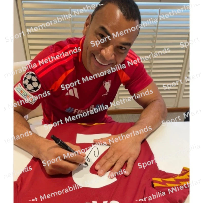 Signing proof of Cafu signing an AS Roma 2019-20 match edition football shirt during a private signing session.