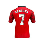 Eric Cantona Gesigneerd Manchester United Thuisshirt 1996-98 - Sport Memorabilia Netherlands Eric Cantona Gesigneerd Manchester United Thuisshirt 1996-98 Gesigneerd Voetbalshirt  Certificaat, Eric Cantona Manchester United Gesigneerd shirt Premier League Voetbal memorab, Gesigneerd, Gesigneerd Shirt, Premier League, Voetbal Memorabilia