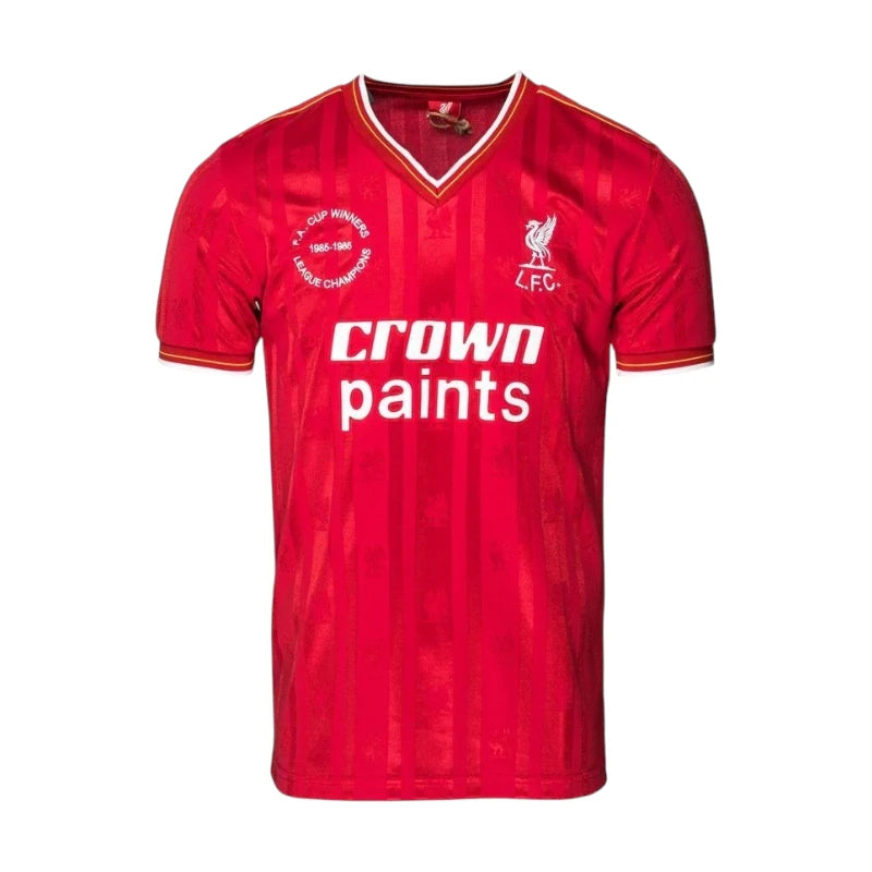 Door Ian Rush op de achterkant gesigneerd Liverpool FC voetbalshirt uit seizoen 1985-1986.