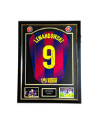 Robert Lewandowski Gesigneerd Barcelona 2025-26 Thuisshirt – Deluxe Frame