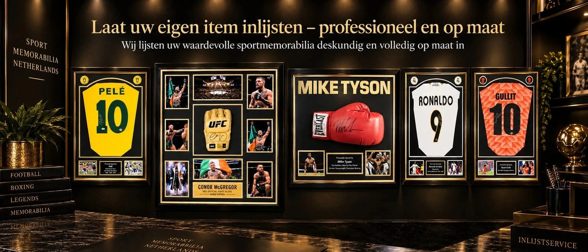 Luxe banner voor professionele inlijstservice met ingelijste sportmemorabilia van Pelé, Mike Tyson, Ronaldo en Ruud Gullit.