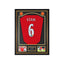 Ingelijst gesigneerd Manchester United voetbalshirt van Jaap Stam met rugnummer 6, handtekening en spelersfoto's