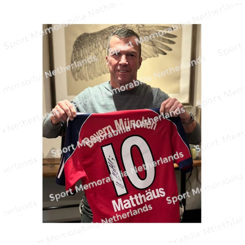 Signing proof of Lothar Matthäus with a signed Bayern Munich 1999-01 home football shirt.