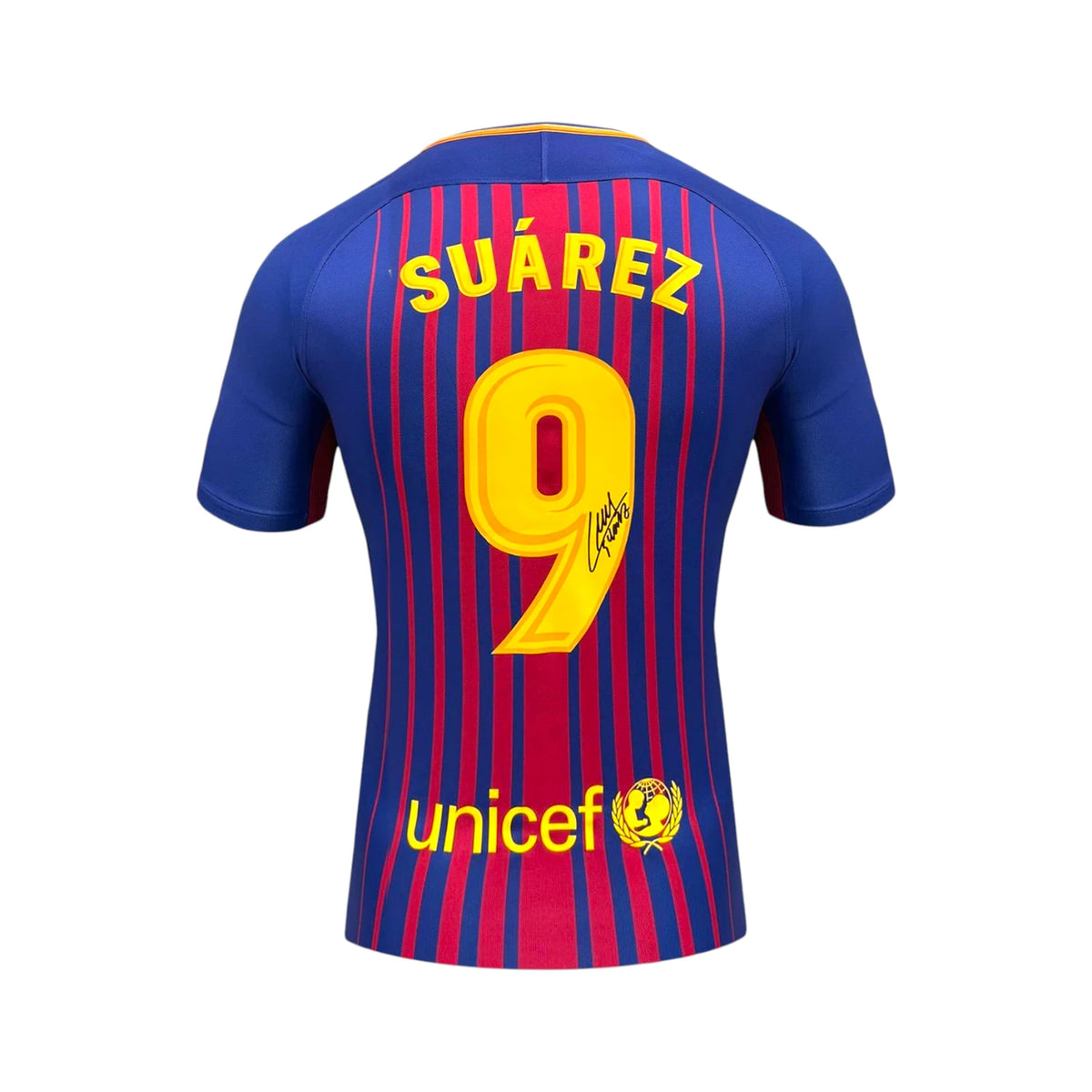Back of a Barcelona 2017-2018 number 9 football shirt signed by Luis Suarez. Hoofdafbeelding