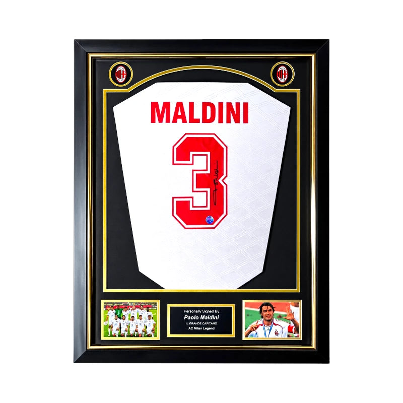 Wit AC Milan 1994 voetbalshirt gesigneerd door Paolo Maldini, met rugnummer 3 en handtekening, professioneel ingelijst in een zwart-gouden Deluxe Frame met foto's.