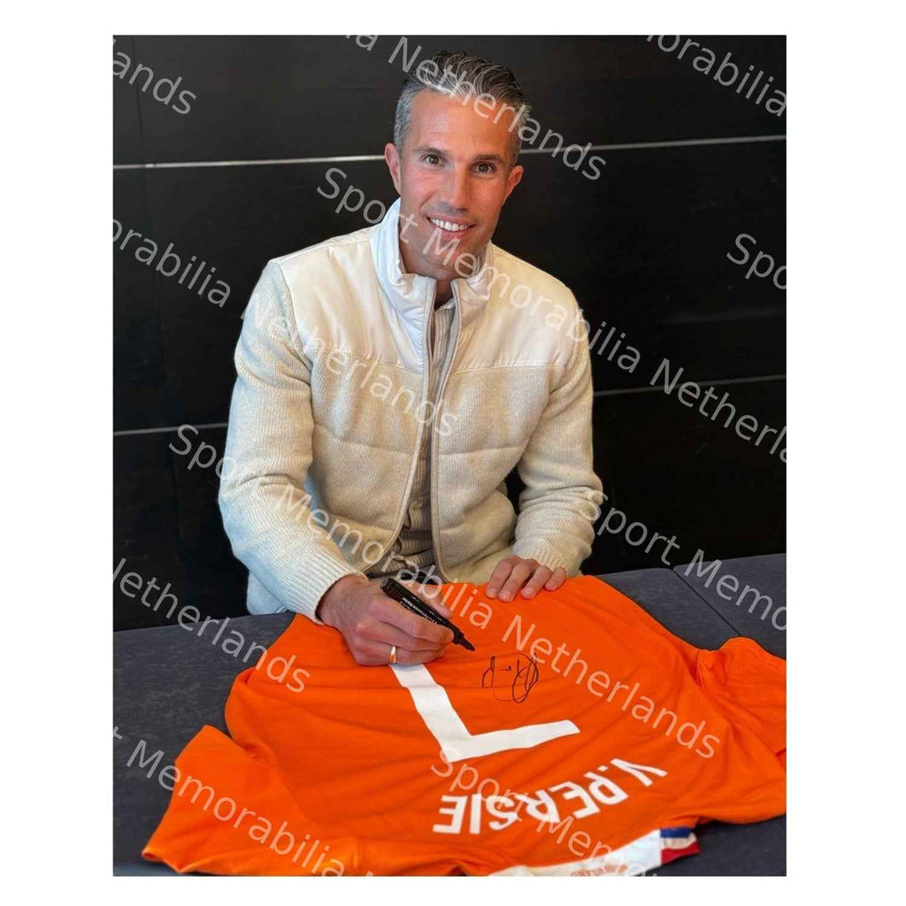Robin van Persie Gesigneerd Nederland Shirt 2008-10 Icon Frame - Sport Memorabilia Netherlands